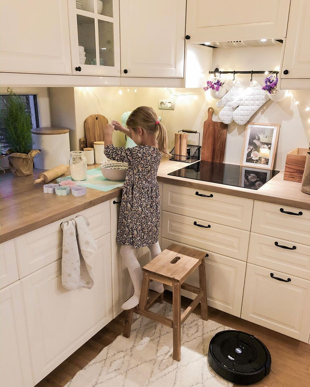 46 Elegant Small White Kitchen Design Ideas for Modern Home