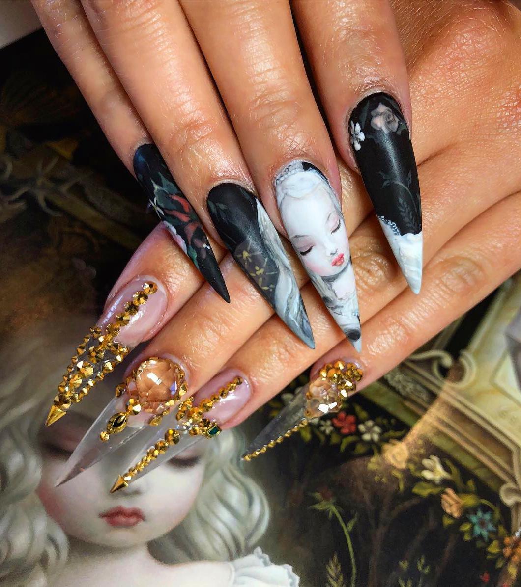 10+ Popular Acrylic Nails To Inspire You