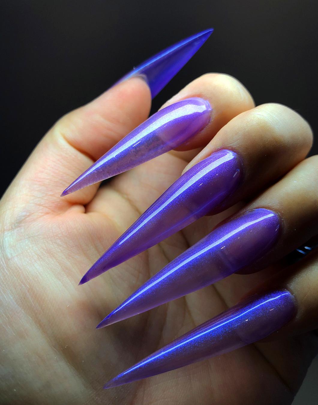 10+ Beautiful  Acrylic Nails To Stand Out From The Crowd