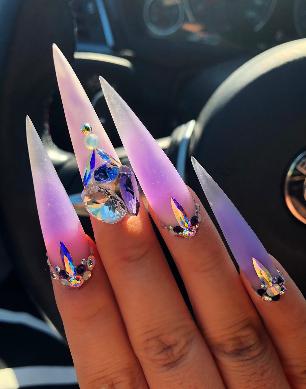 10+ Beautiful  Acrylic Nails To Stand Out From The Crowd