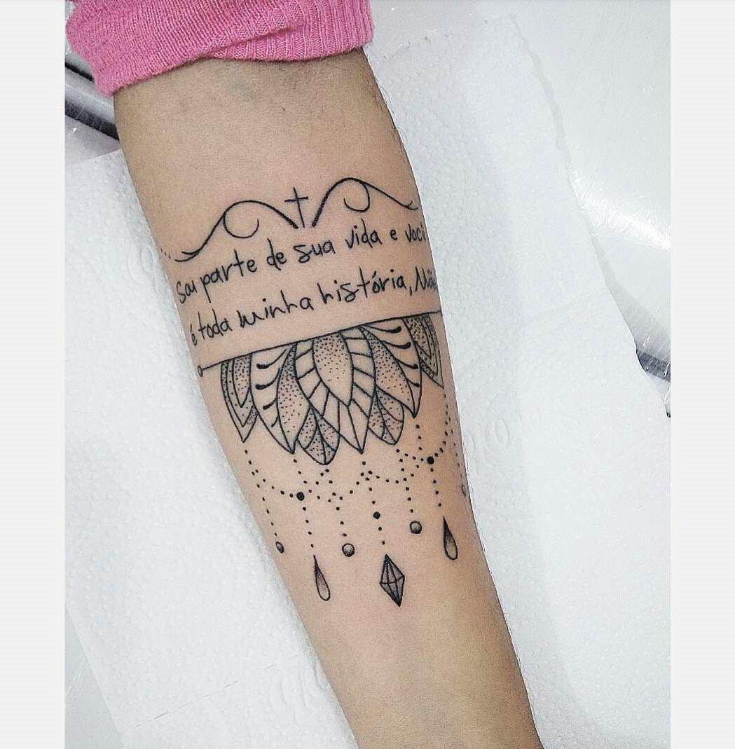 Tattoo, cool tattoo ideas, tattoo design, cat tattoo, flower tattoo, wrist tattoo, floral tattoo