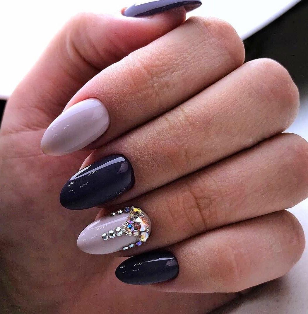 2019 coffin nail trends; nail colors 2019; Summer nail colors 2019; nail designs; nail designs pictures; summer nail ideas;