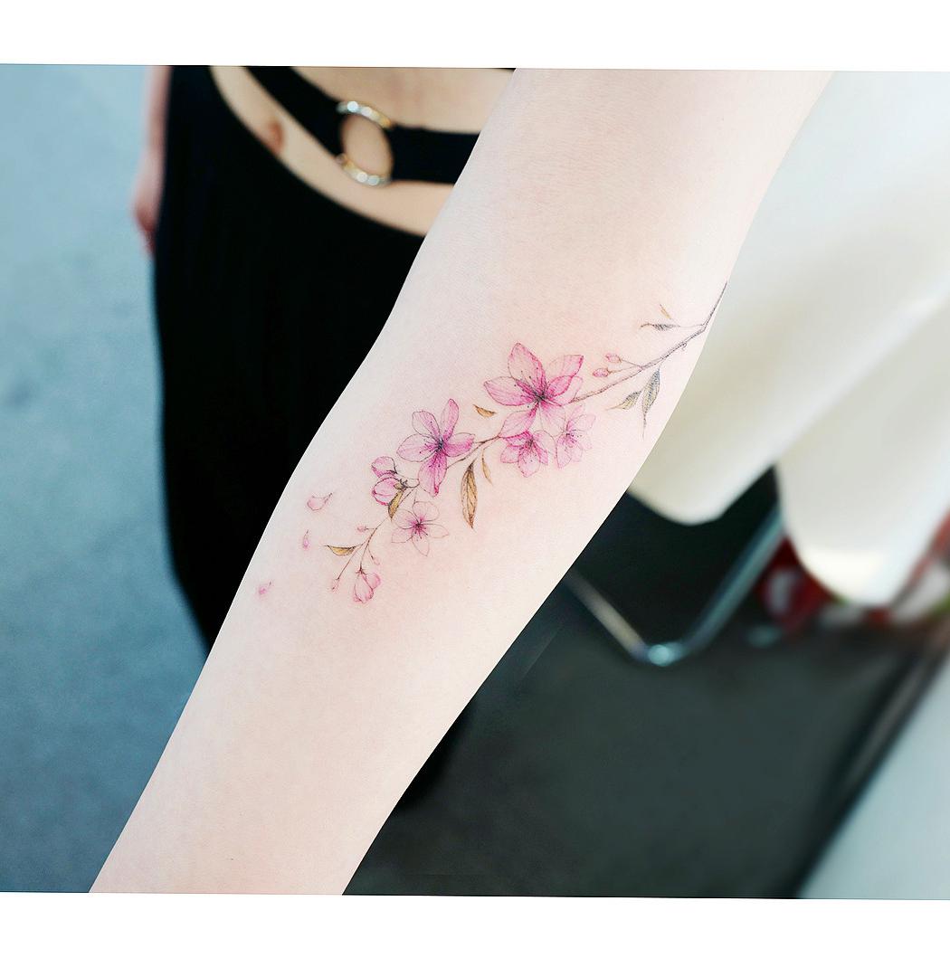 80 Gorgeous Looking Watercolor Tattoo Ideas