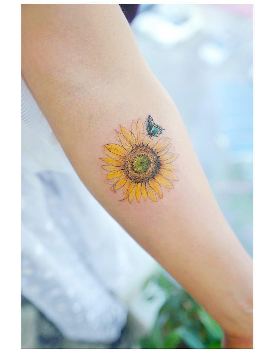 80 Gorgeous Looking Watercolor Tattoo Ideas