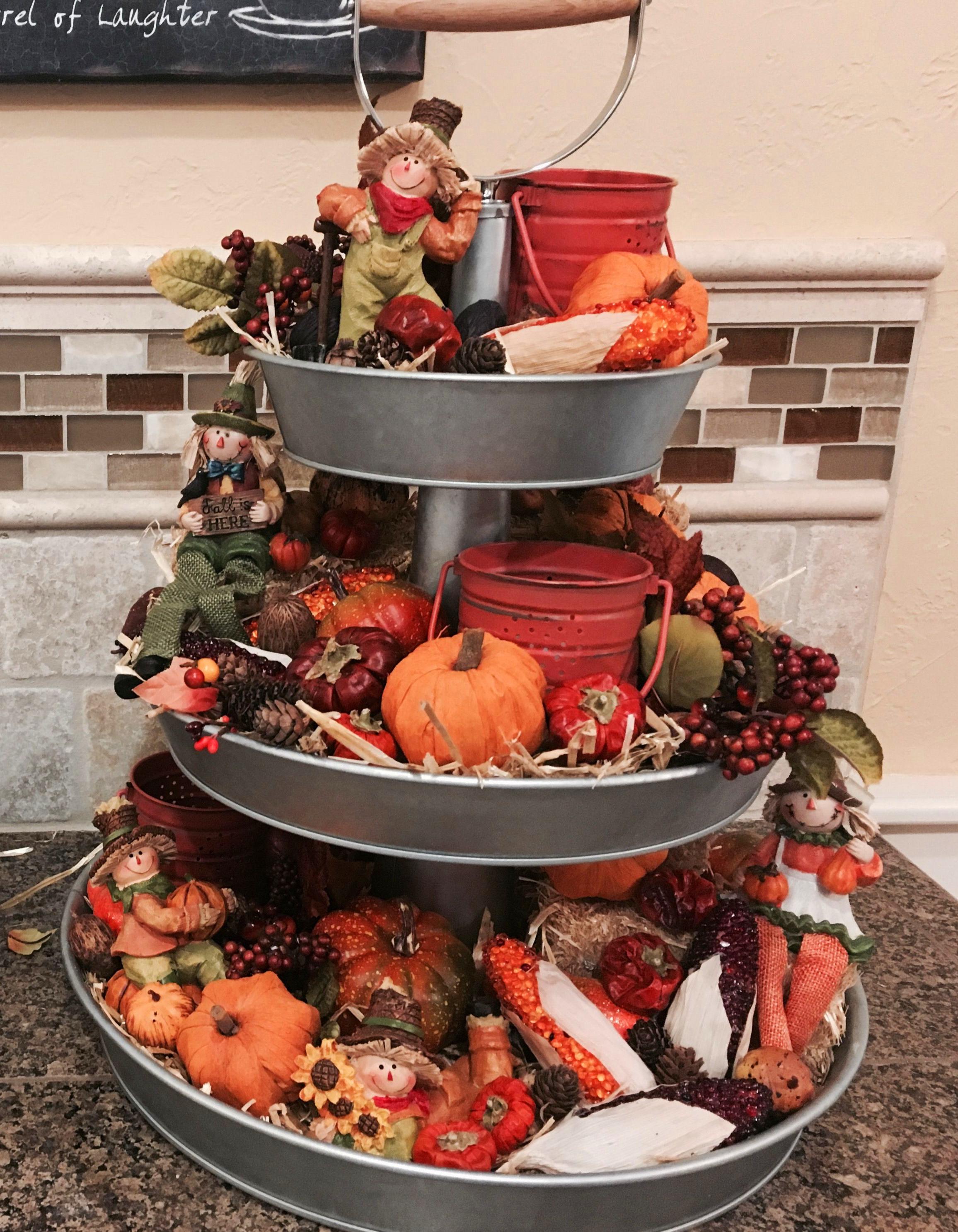 75+ Ways To Decorate Your Tiered Tray For Halloween