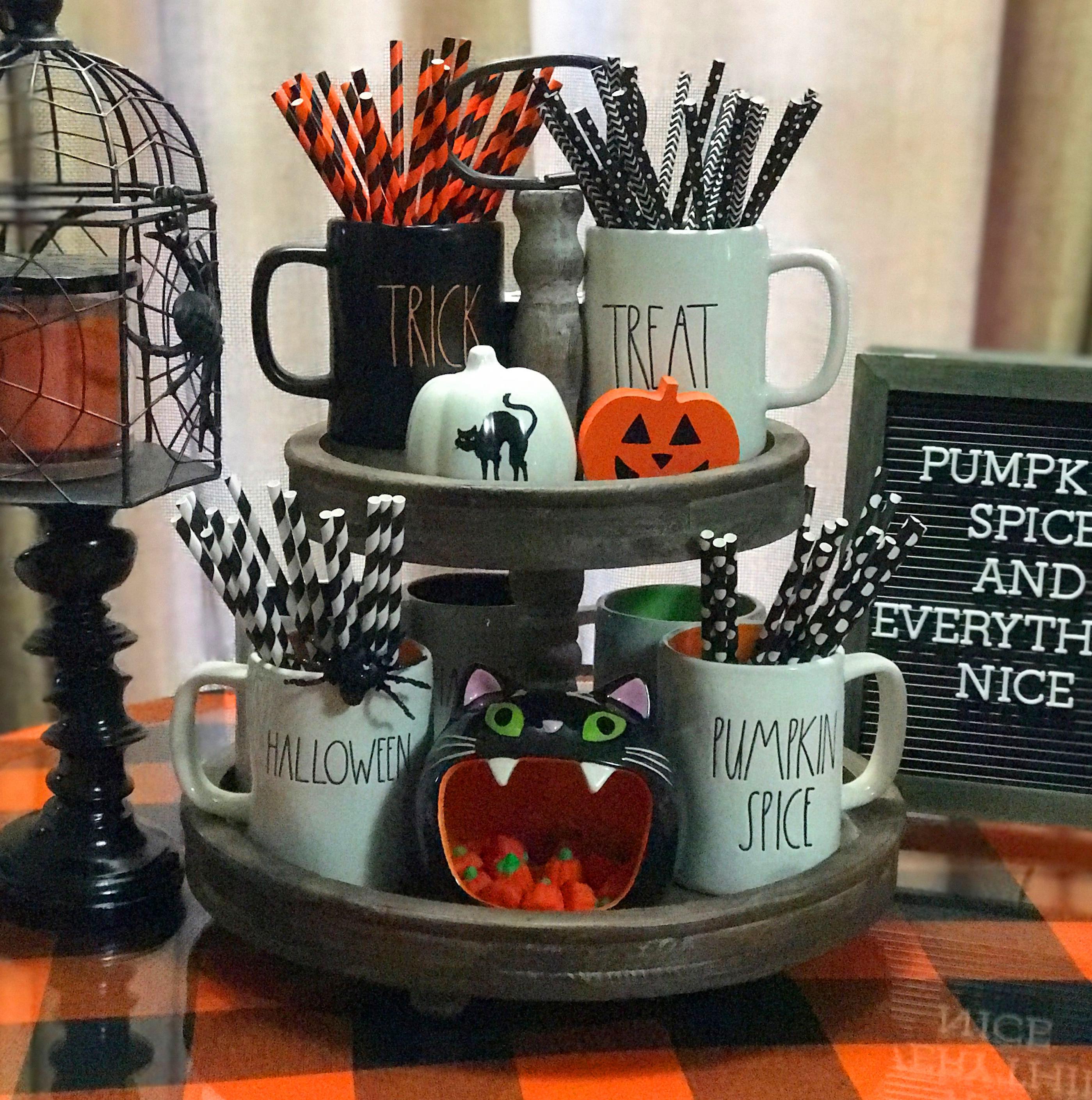 75+ Ways To Decorate Your Tiered Tray For Halloween