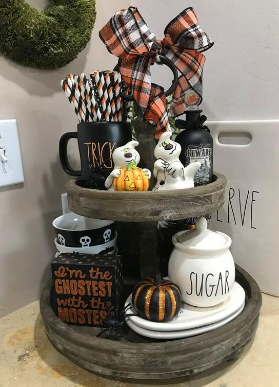 75+ Ways To Decorate Your Tiered Tray For Halloween