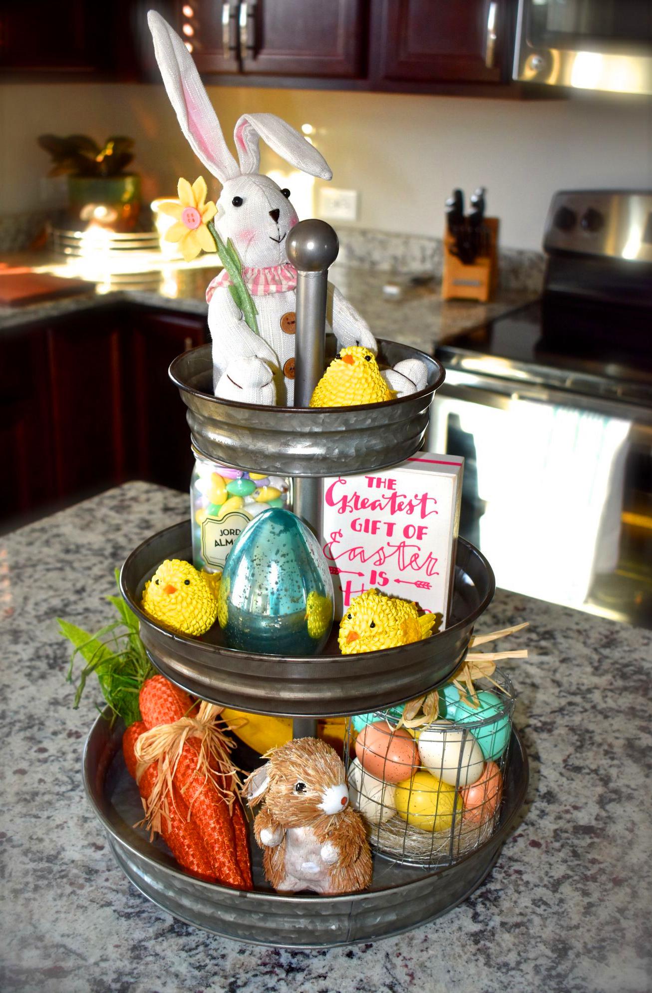 75+ Ways To Decorate Your Tiered Tray For Halloween