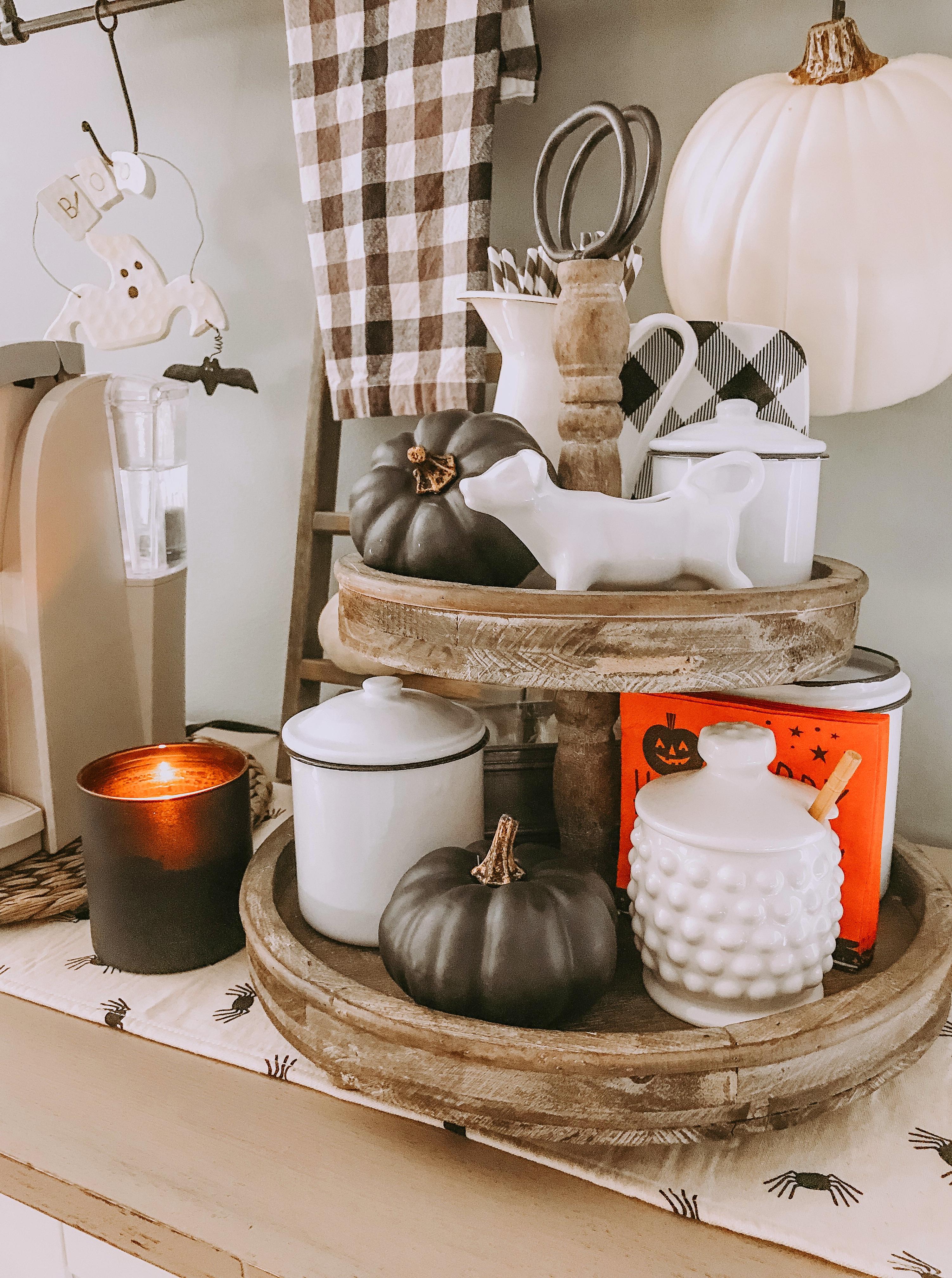 75+ Ways To Decorate Your Tiered Tray For Halloween