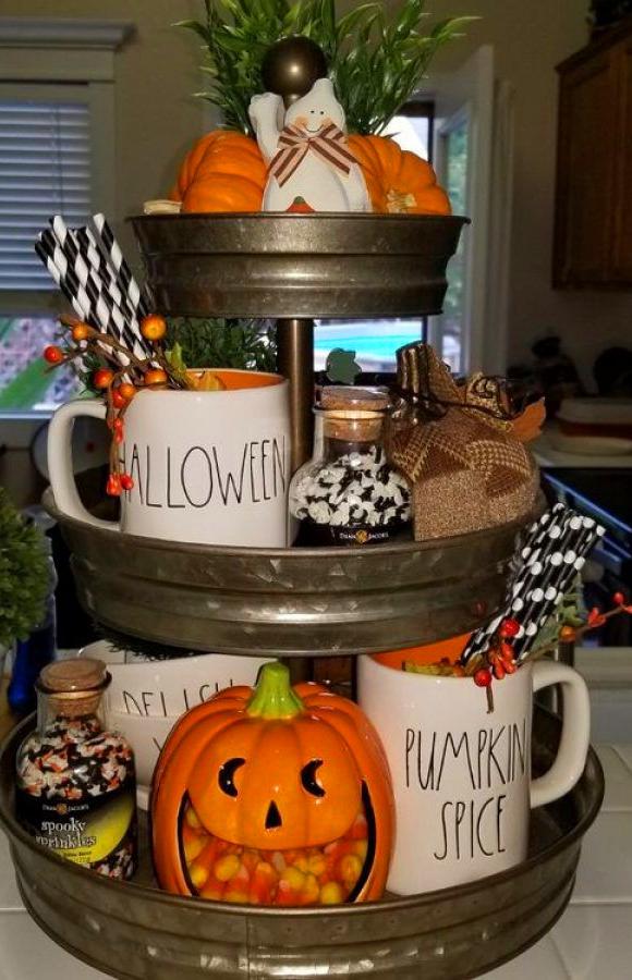 75+ Ways To Decorate Your Tiered Tray For Halloween