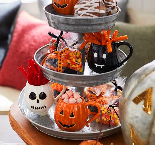 75+ Ways To Decorate Your Tiered Tray For Halloween