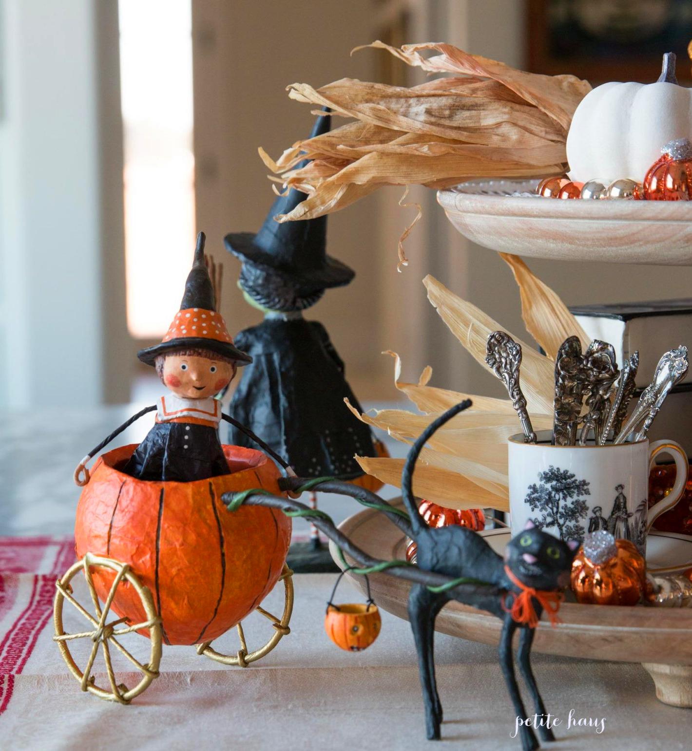 75+ Ways To Decorate Your Tiered Tray For Halloween