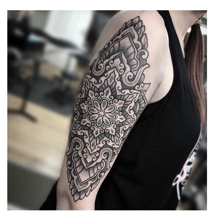 85+ Fascinating Sleeve Tattoos Design Ideas For Men and Women #SleeveTattoos #TattoosWomen #TattoosMen