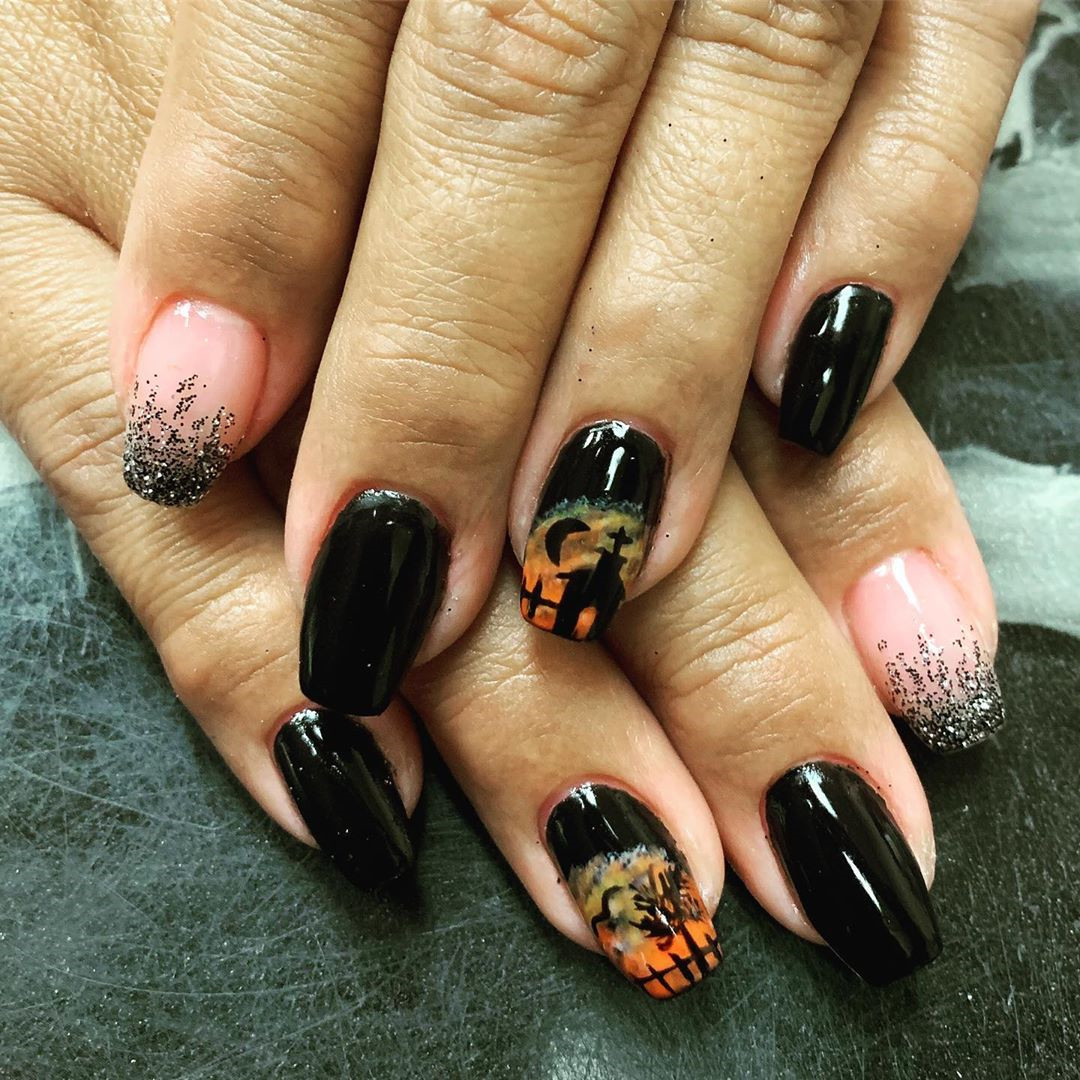 55 Amazing Halloween Nail Art Ideas #Halloween #HalloweenNail