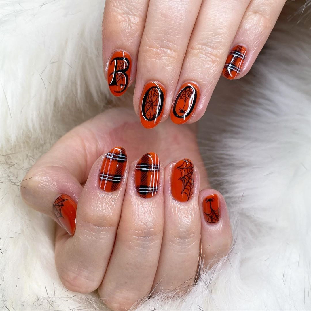 55 Amazing Halloween Nail Art Ideas #Halloween #HalloweenNail