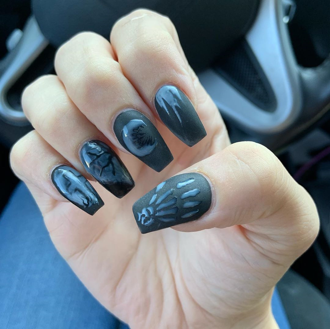 55 Amazing Halloween Nail Art Ideas #Halloween #HalloweenNail