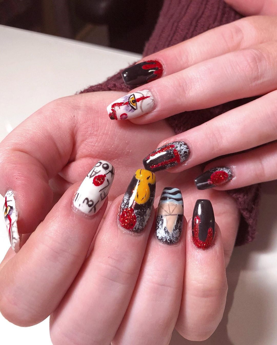 55 Amazing Halloween Nail Art Ideas #Halloween #HalloweenNail