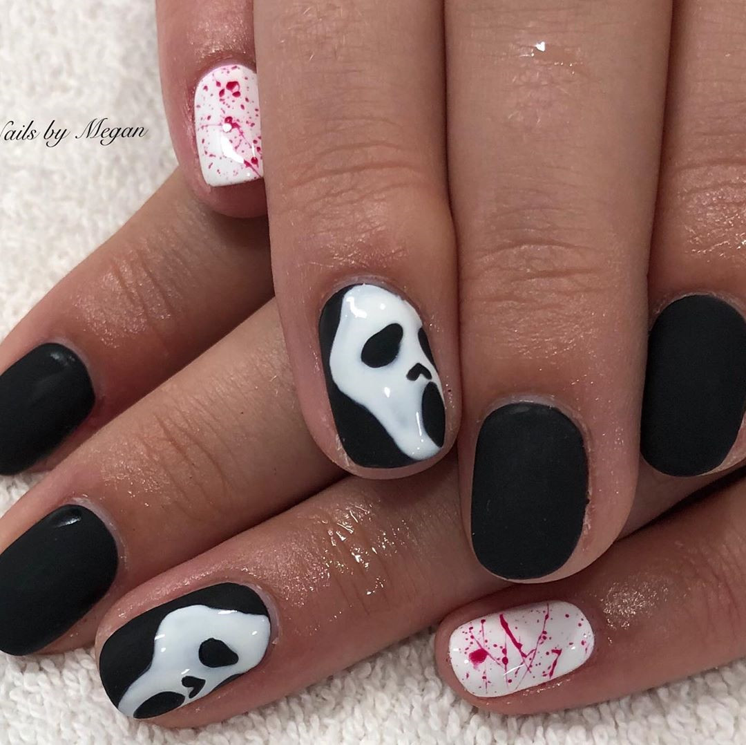 55 Amazing Halloween Nail Art Ideas #Halloween #HalloweenNail