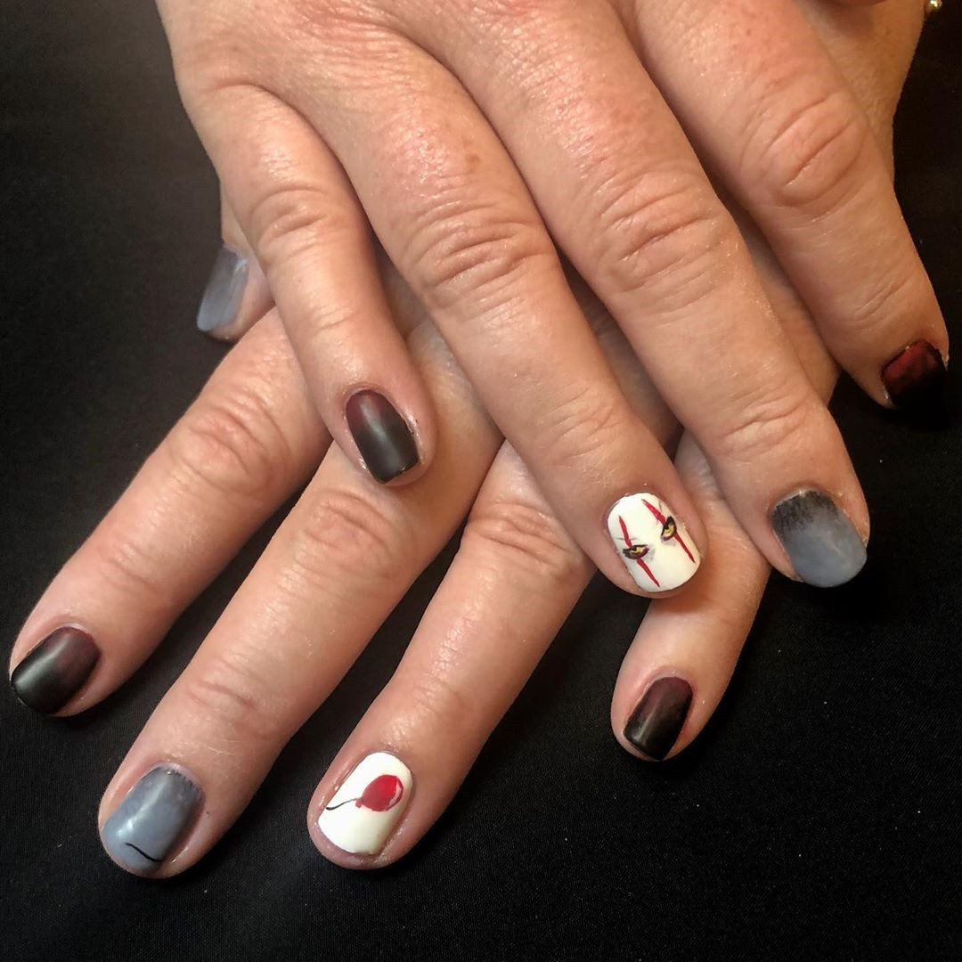 55 Amazing Halloween Nail Art Ideas #Halloween #HalloweenNail