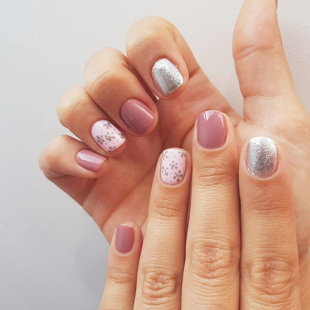 52 Gorgeous Nail Art Designs Ideas For Short Nails #Nails #ShortNails