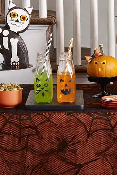 55 Easy DIY Halloween Decorations That Are Wickedly Creative