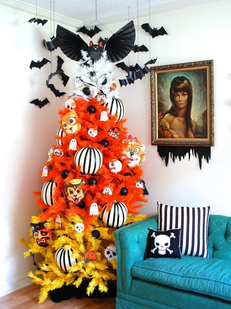 55 Easy DIY Halloween Decorations That Are Wickedly Creative