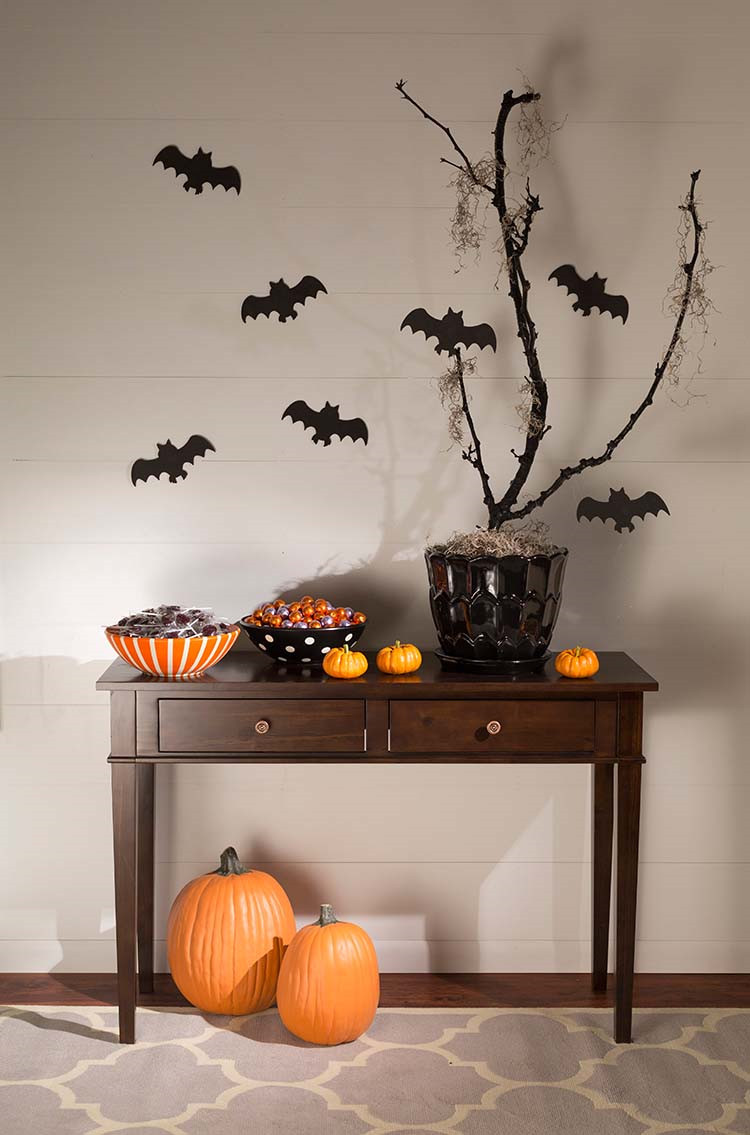 55 Easy DIY Halloween Decorations That Are Wickedly Creative