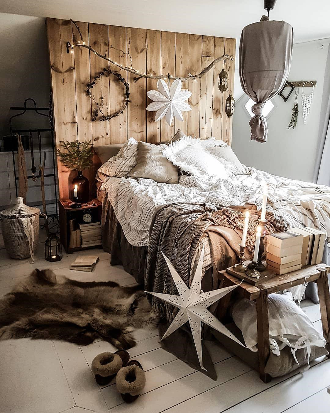 55 Creative Bohemian Bedroom Decor Ideas #dormroom #dormroomdecor #collegedormroom