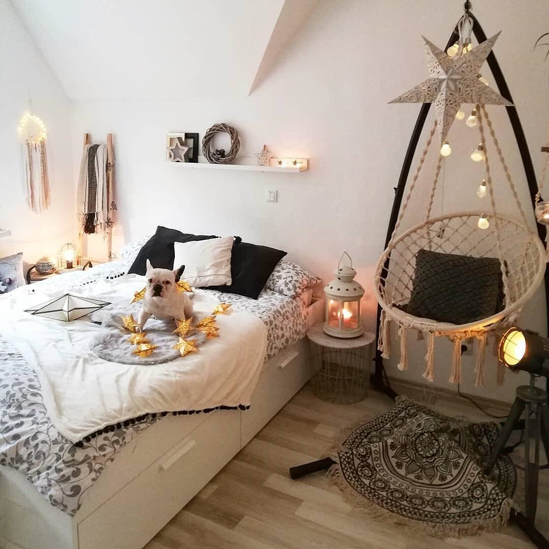 55 Creative Bohemian Bedroom Decor Ideas #dormroom #dormroomdecor #collegedormroom