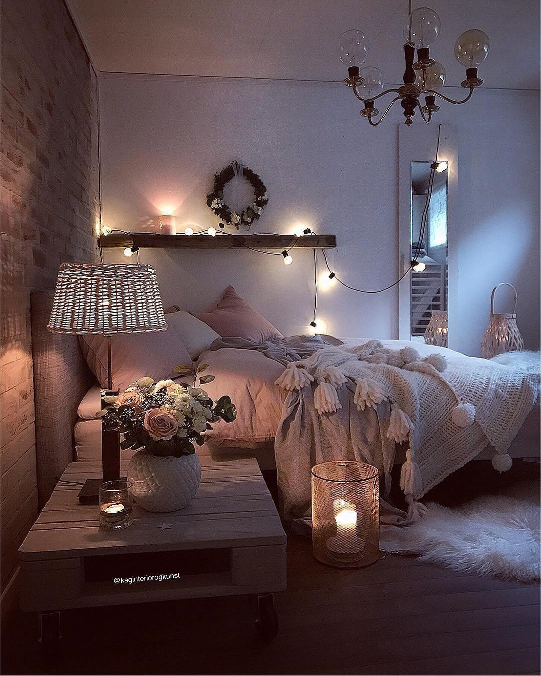 55 Creative Bohemian Bedroom Decor Ideas #dormroom #dormroomdecor #collegedormroom