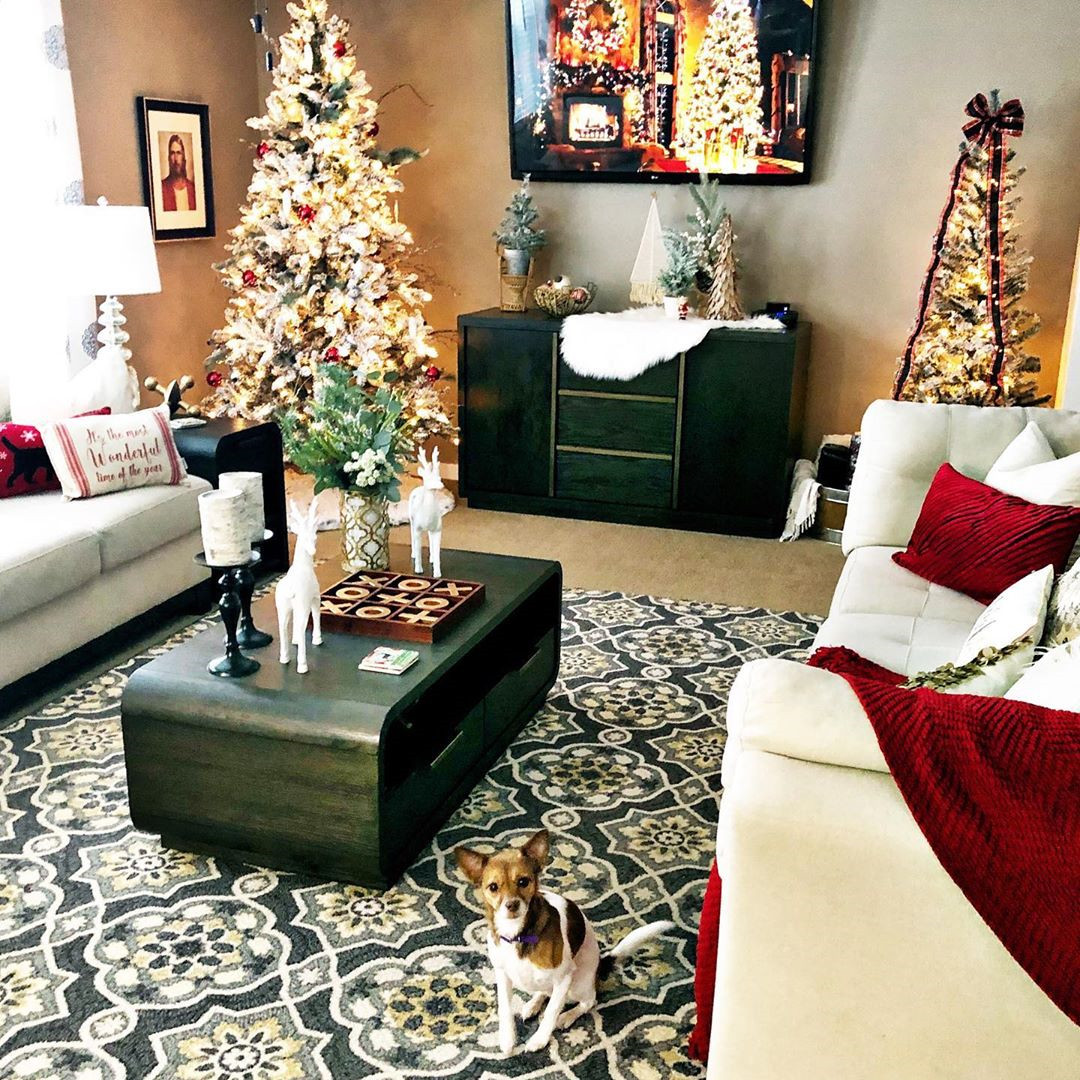 56 Fascinating Christmas Decor Ideas For Living Room