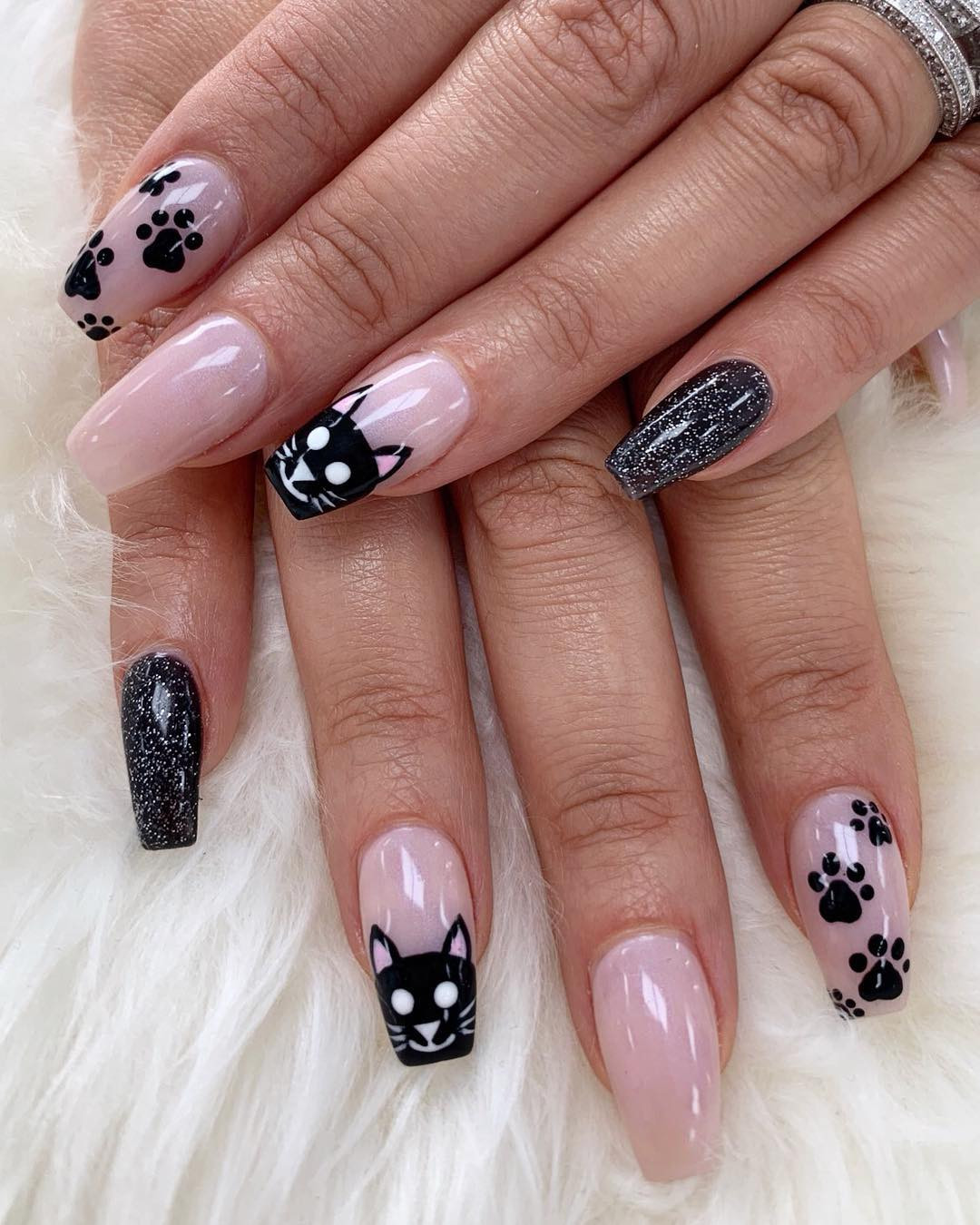 Pretty Nail Art Designs for Short Acrylic Nails,short acrylic nails coffin,short acrylic nails square,acrylic nail designs for spring,short acrylic nails almond