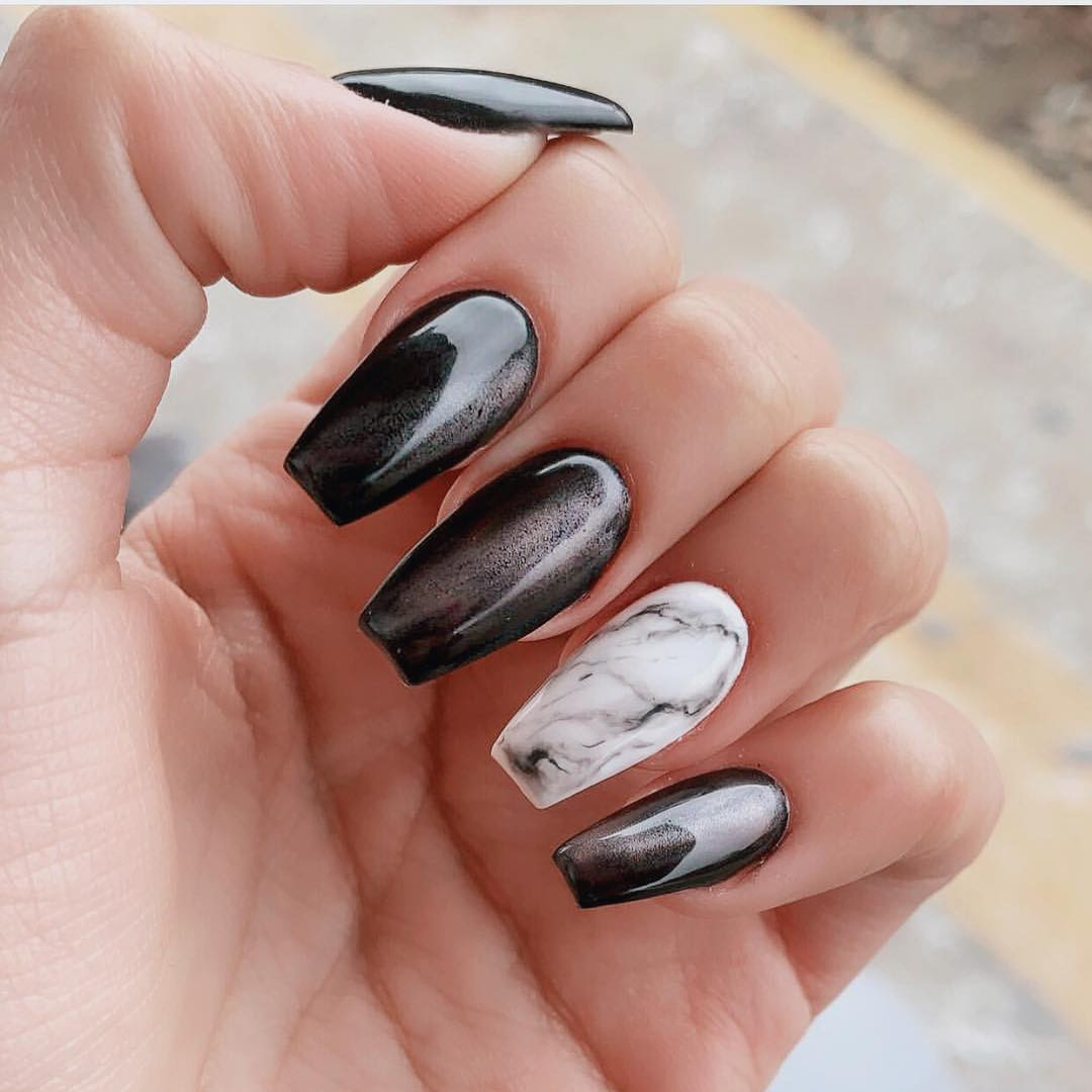 Pretty Nail Art Designs for Short Acrylic Nails,short acrylic nails coffin,short acrylic nails square,acrylic nail designs for spring,short acrylic nails almond