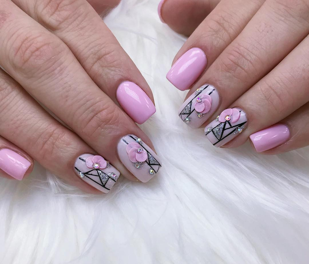 Pretty Nail Art Designs for Short Acrylic Nails,short acrylic nails coffin,short acrylic nails square,acrylic nail designs for spring,short acrylic nails almond