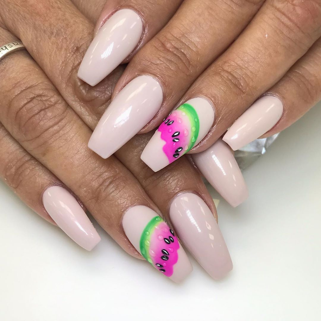 Pretty Nail Art Designs for Short Acrylic Nails,short acrylic nails coffin,short acrylic nails square,acrylic nail designs for spring,short acrylic nails almond