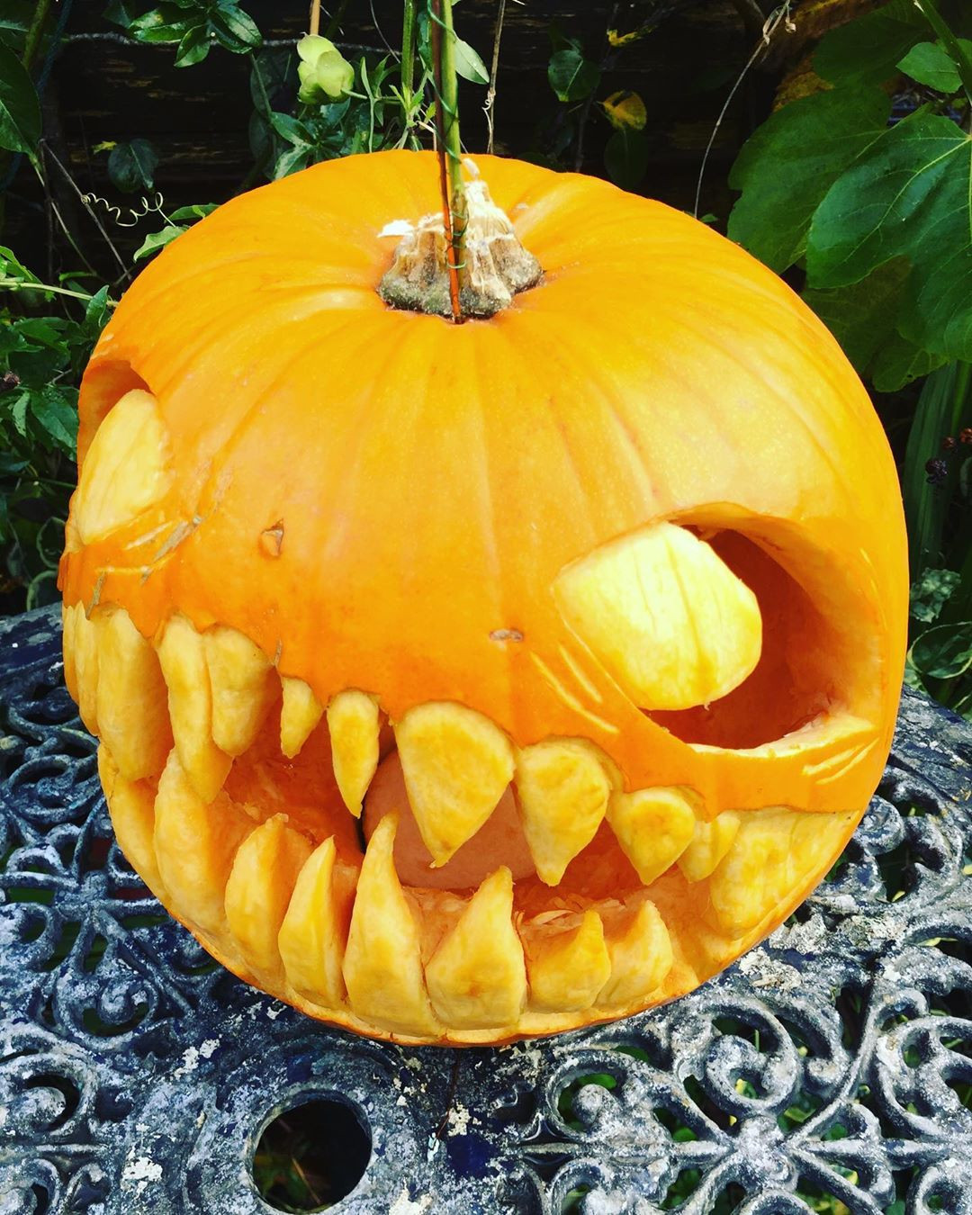 45 Easy Pumpkin Carving ideas for Kids 2020 - flippedcase