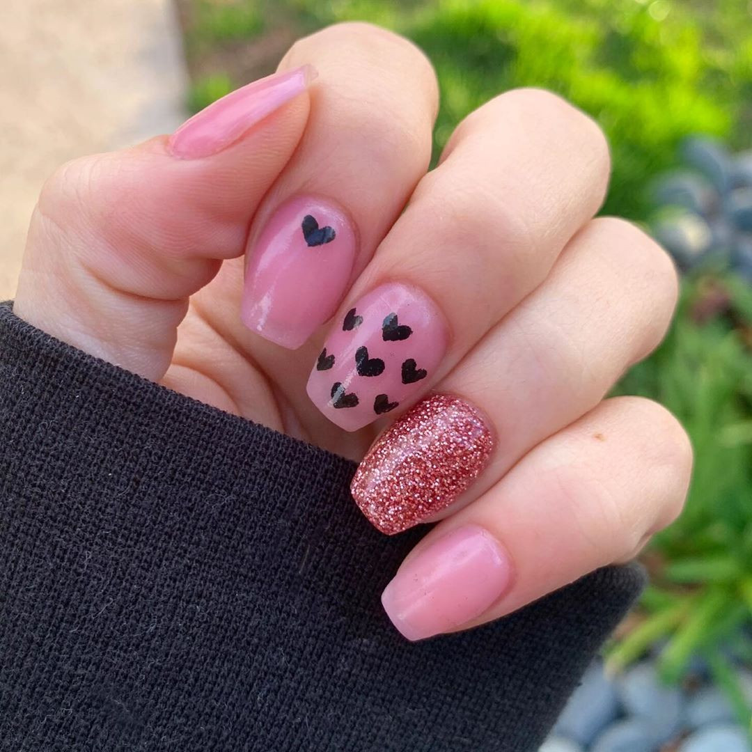 35 Valentine's Day Nail Designs You'll Fall Head Over Heels,valentines day nails 2020,valentines day nails coffin,valentines day nails 2020