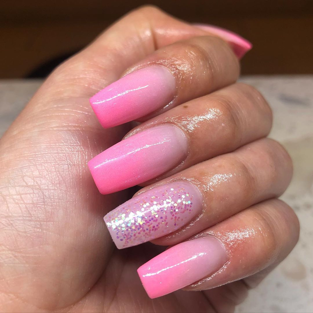 35 Valentine's Day Nail Designs You'll Fall Head Over Heels,valentines day nails 2020,valentines day nails coffin,valentines day nails 2020