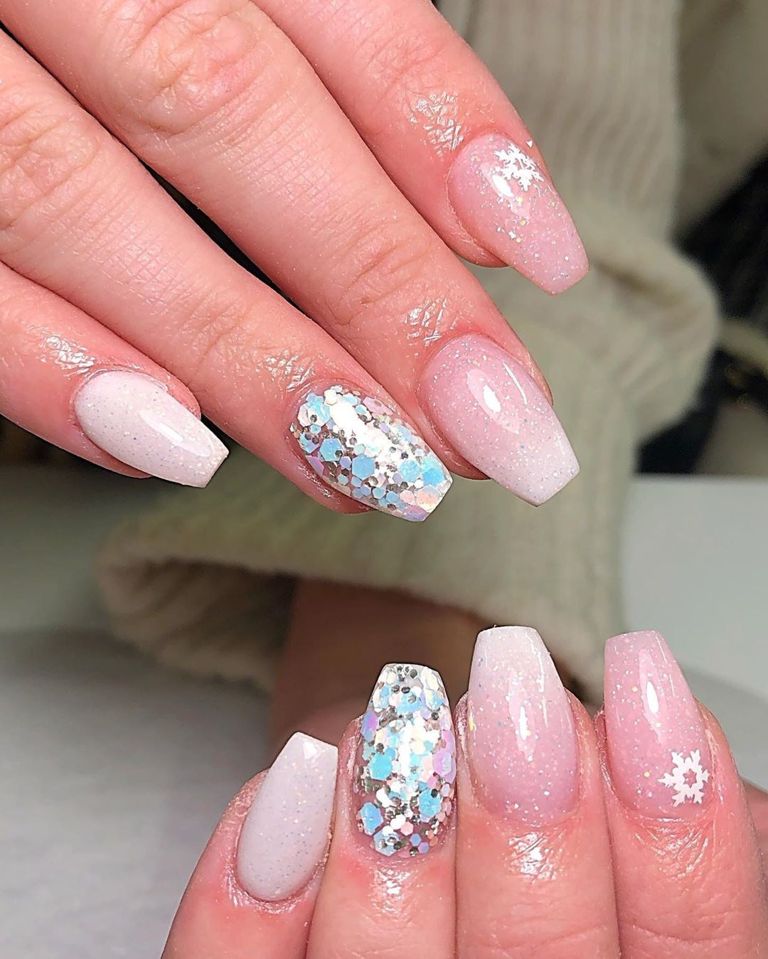 50 Acrylic Nail Designs to Fascinate Your Admirers,acrylic nail ideas 2020,acrylic nail ideas coffin,acrylic nail designs for summer