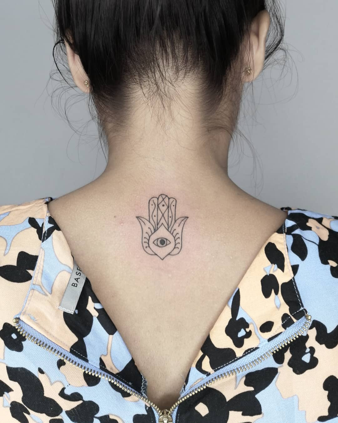 50+ Spiritual Hamsa Tattoo Designs & Meanings 2020,hamsa tattoo small,hamsa tattoo mens,hamsa tattoo drawing