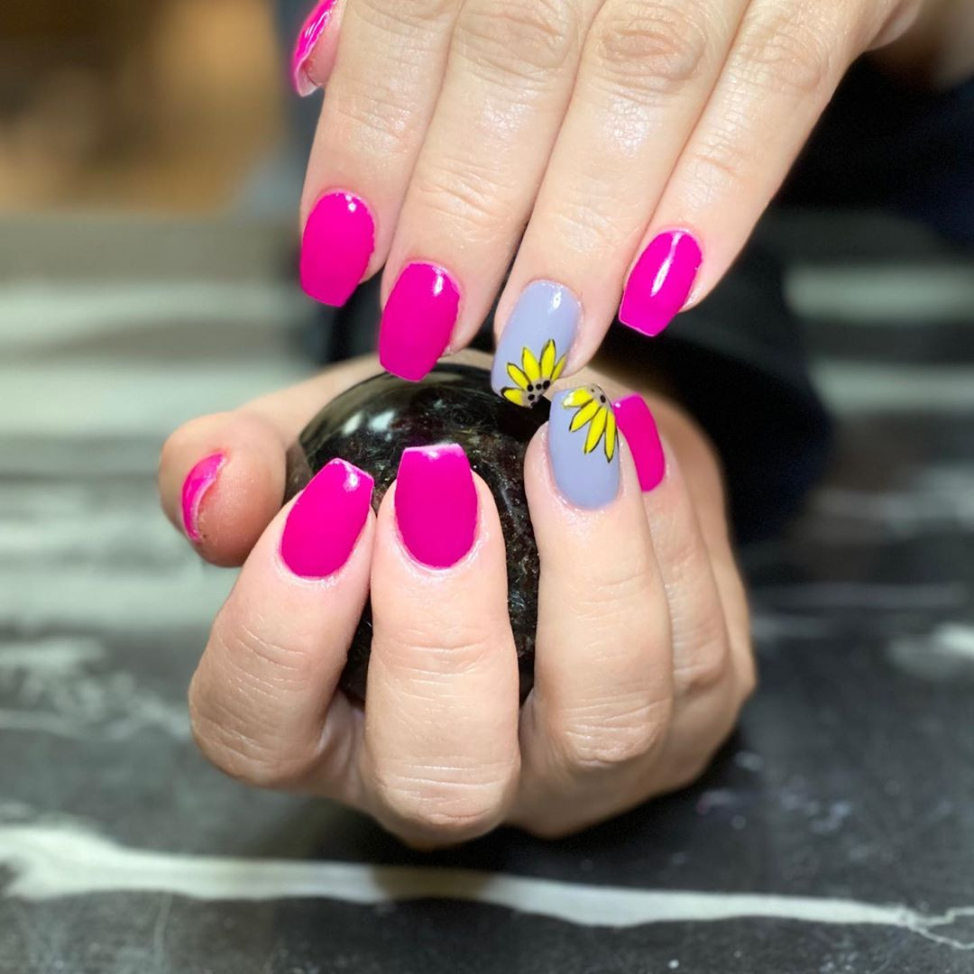 50 Best Summer Nail Colors That Will Brighten Up Your Mood