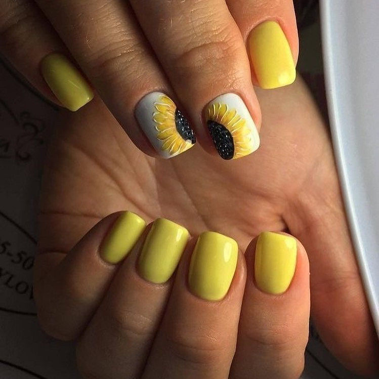 50 Best Summer Nail Colors That Will Brighten Up Your Mood